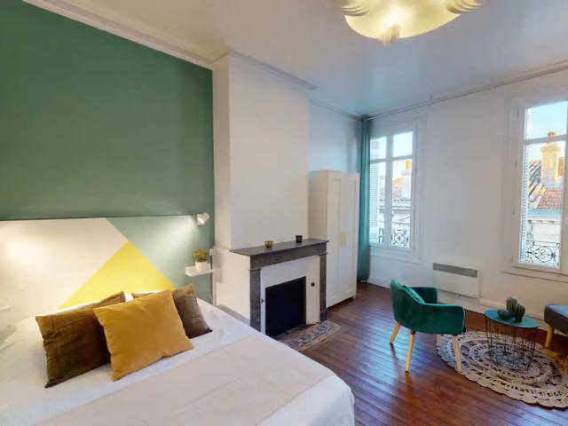 Location Appartement Rue de la Croix Blanche, Bordeaux