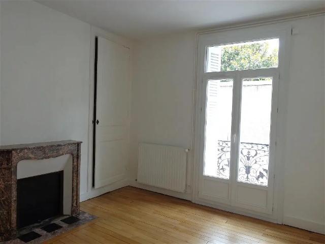 Location Appartement Rue de la Bourde, Tours