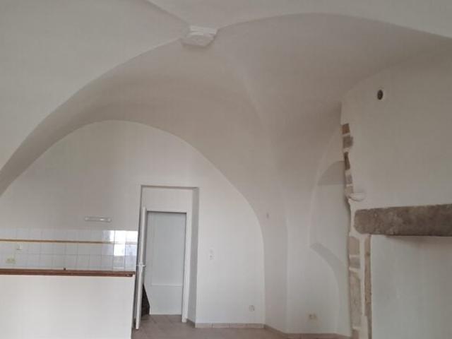 Location Appartement Rue de la Barette, Neschers