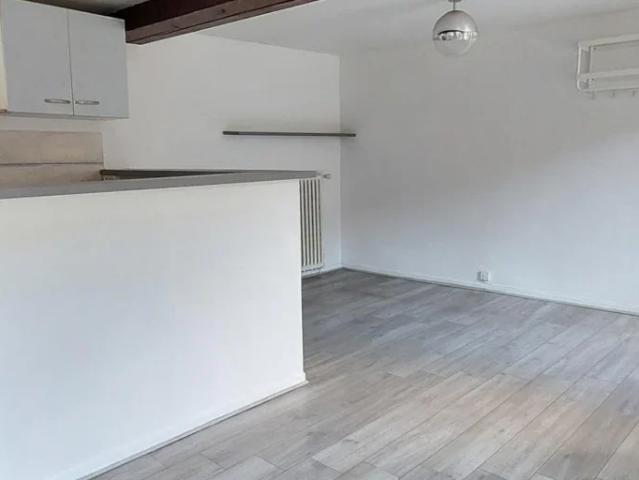 Location Appartement Rue de la Bigue, Fleurieu sur Saône