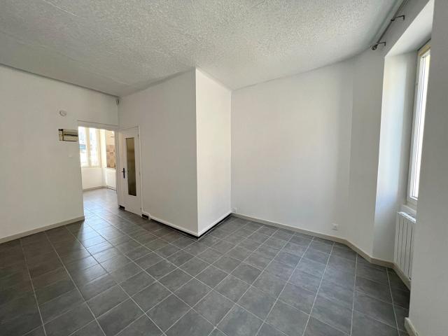 Location Appartement Rue de la Butineuse, Marseille