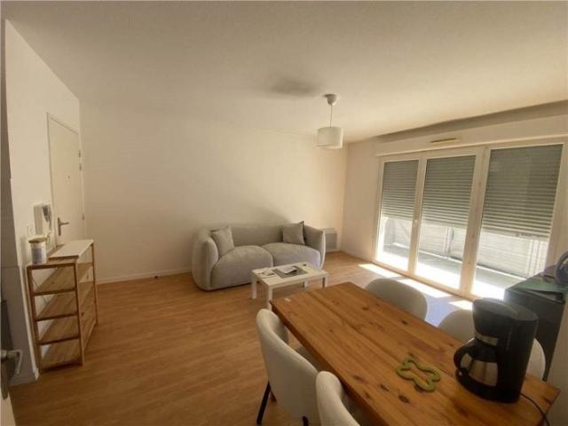 Location Appartement Rue de la Bugellerie, Poitiers