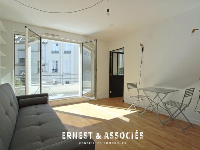 Location Appartement Rue de la Gaîté, Paris