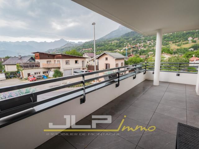 Location Appartement Rue de la Gare, Passy