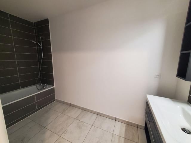 Location Appartement Rue de la Garonne, Bordeaux