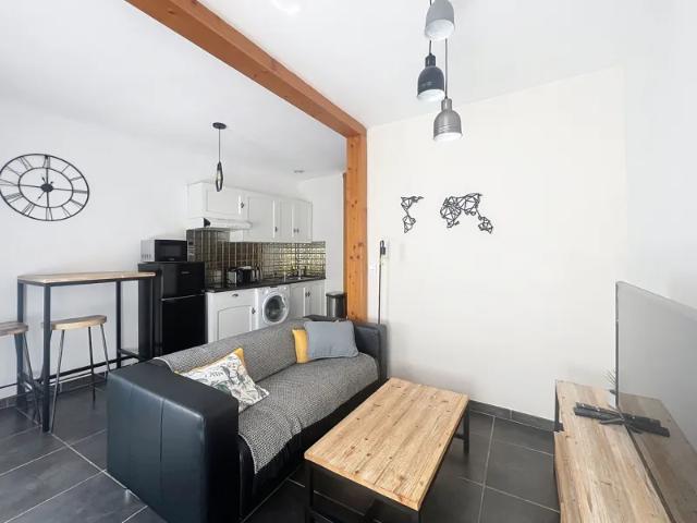 Location Appartement Rue de la Grande Monnaie, Avignon