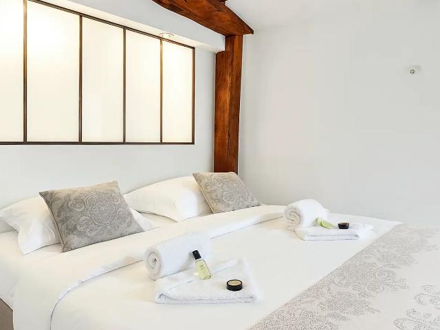 Location Appartement Rue de la Grande Truanderie, Paris