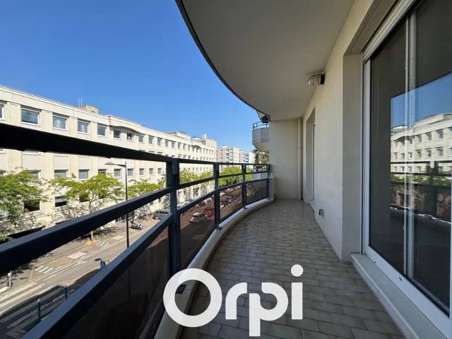 Location Appartement Rue de la Fontaine Henri IV, Chaville