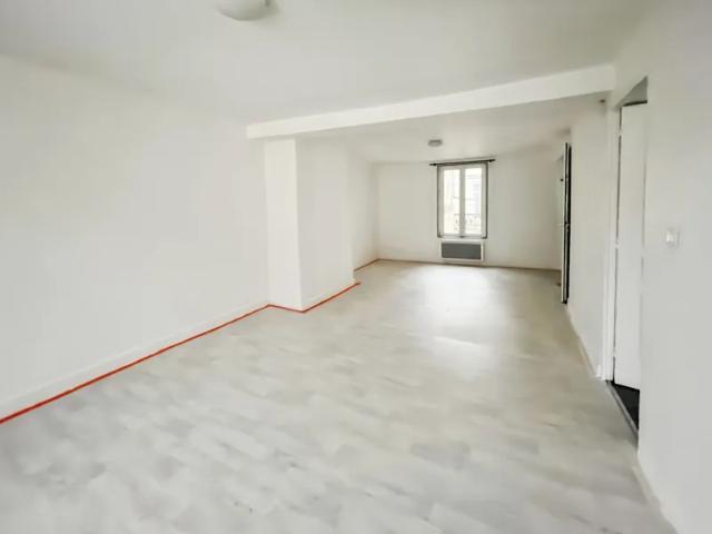 Location Appartement Rue de la Fontaine, Ribérac