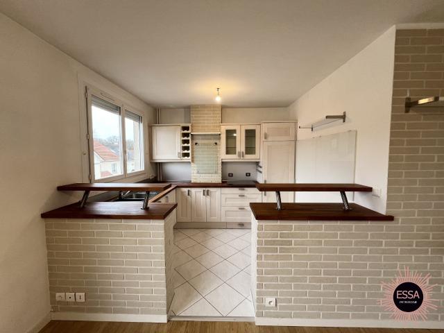 Location Appartement Rue de la Forêt, Vélizy Villacoublay