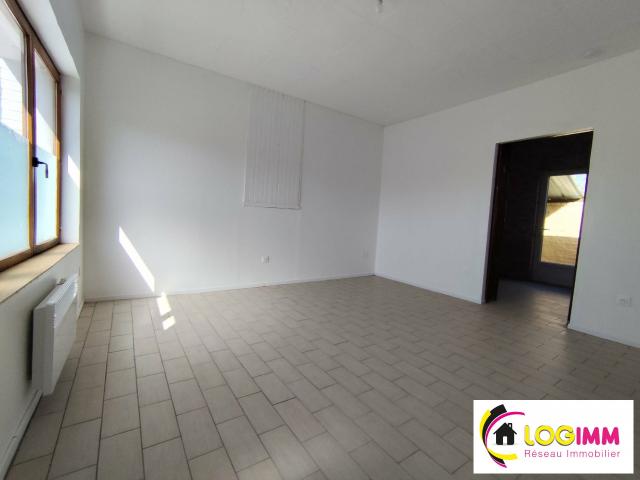 Location Appartement Rue de la Fabrique, Solesmes