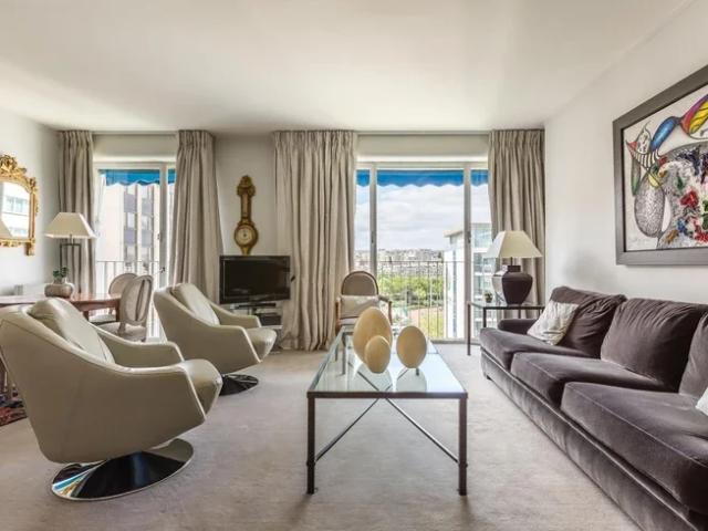 Location Appartement Rue de la Fédération, Paris