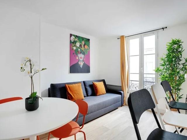 Location Appartement Rue de la Jonquière, Paris
