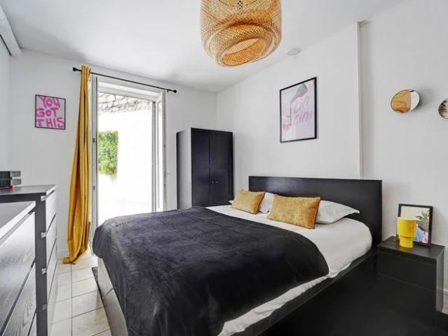 Location Appartement Rue de la Jonquière, Paris