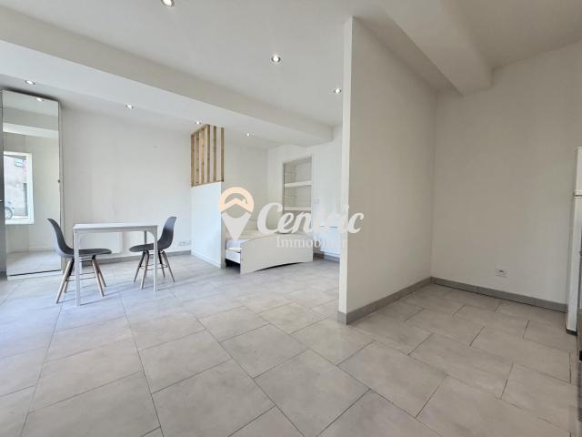 Location Appartement Rue de La Loge, Bressuire