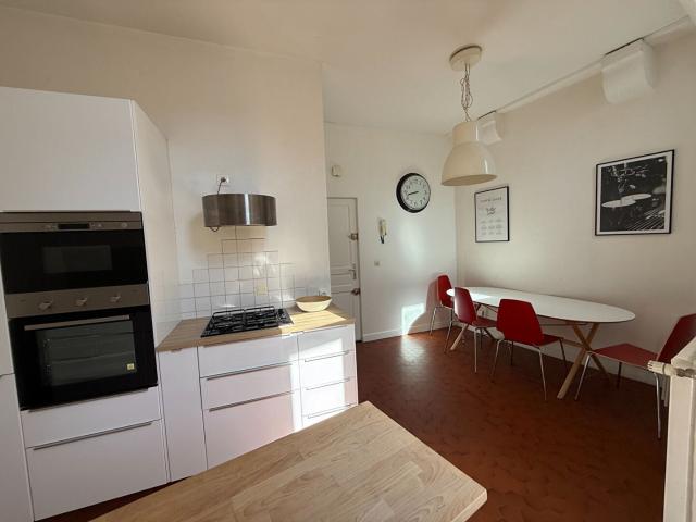 Location Appartement Rue de la Longue Échelle, Tours