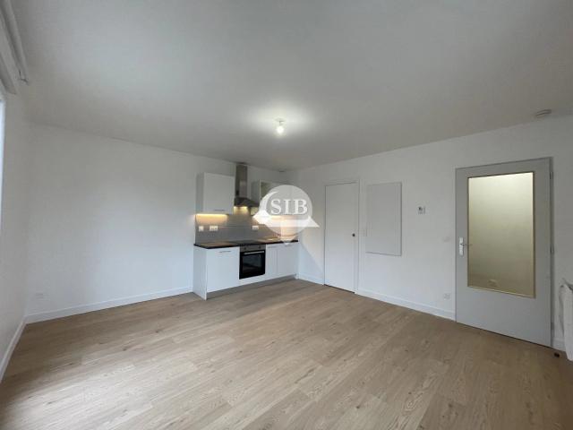 Location Appartement Rue de la Lampe, Linas