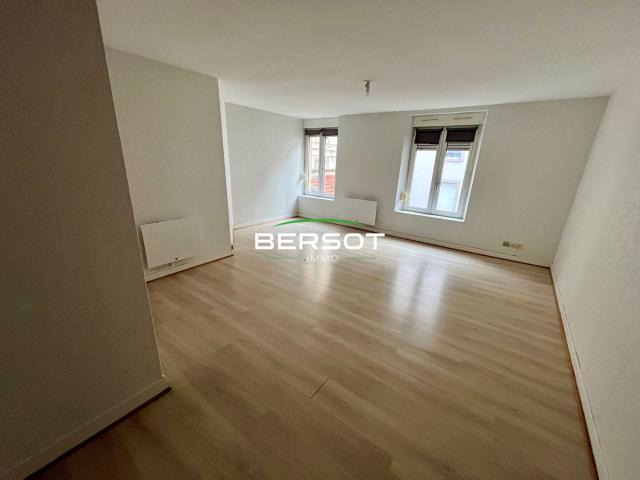 Location Appartement Rue de la Liberté, Besançon