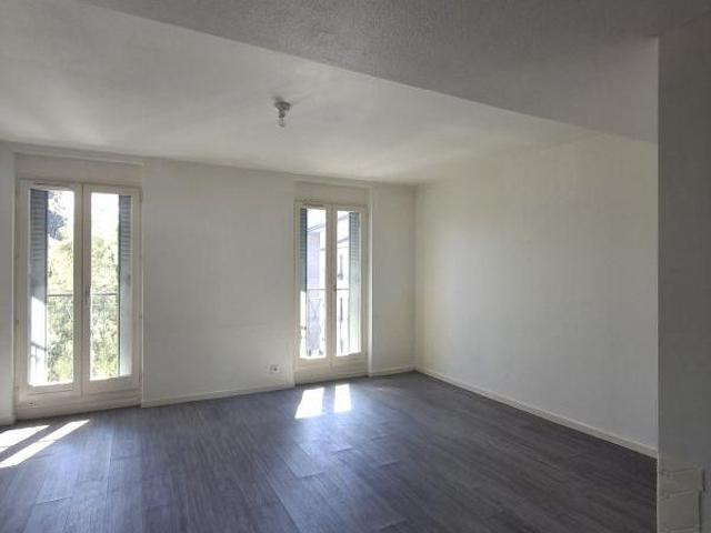 Location Appartement Rue de la Liberté, Fontaine