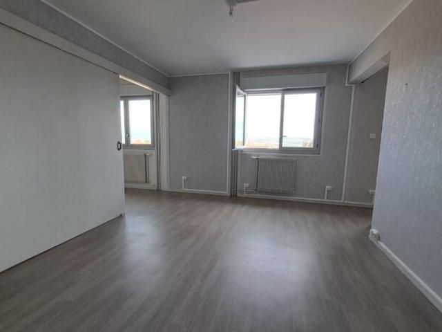 Location Appartement Rue de la Libération, Combronde