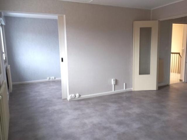 Location Appartement Rue de la Libération, Combronde