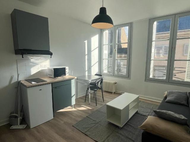 Location Appartement Rue de la Marne, Poitiers