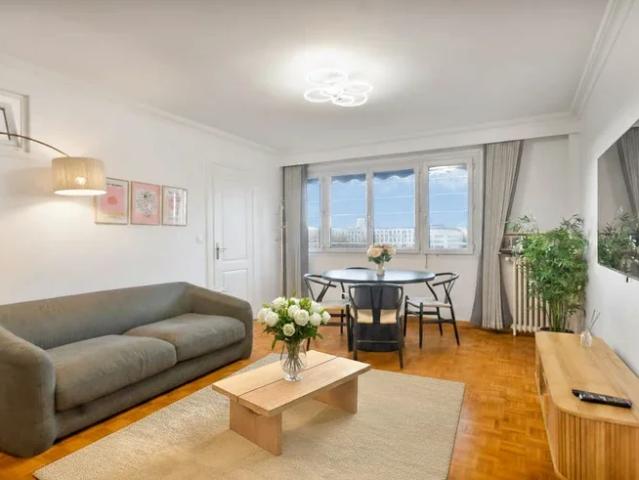 Location Appartement Rue de la Marseillaise, Paris