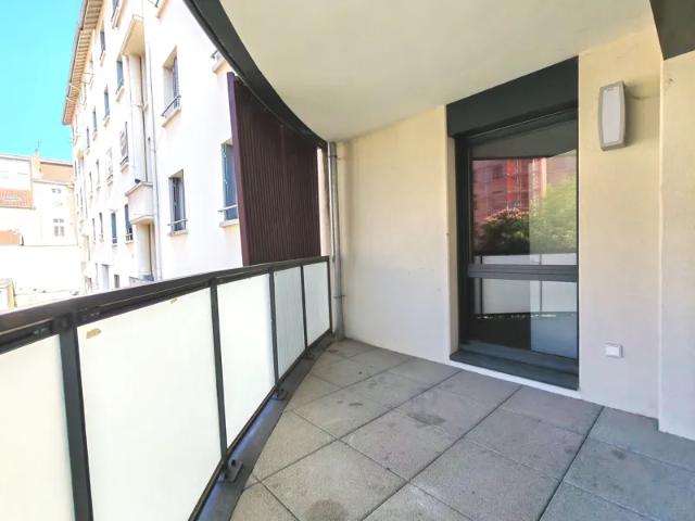 Location Appartement Rue de la Métallurgie, Lyon