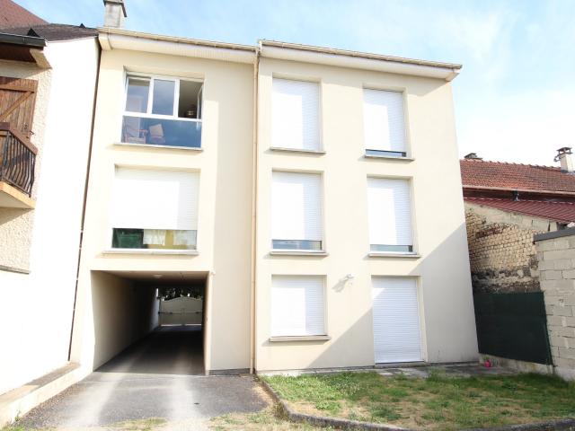 Location Appartement Rue de la Neuvillette, Reims