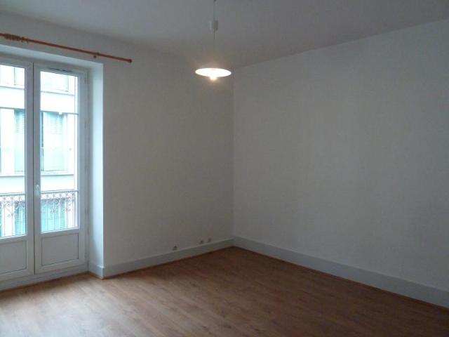 Location Appartement Rue de la Nursery, Grenoble