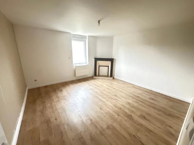 Location Appartement Rue de la Société Française, Vierzon