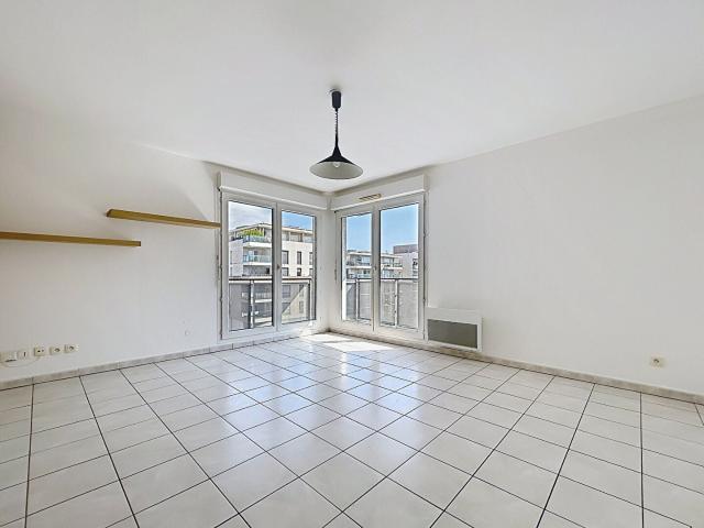 Location Appartement Rue de la Solidarité, Villeurbanne