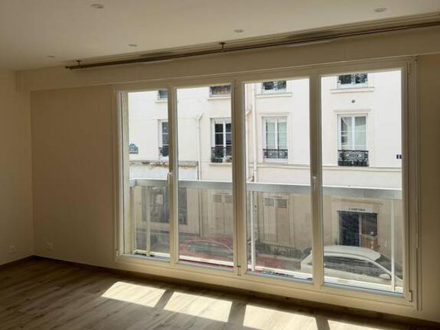 Location Appartement Rue de la Santé, Paris