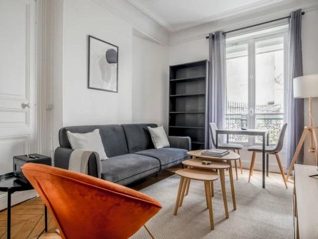 Location Appartement Rue de la Pompe, Paris