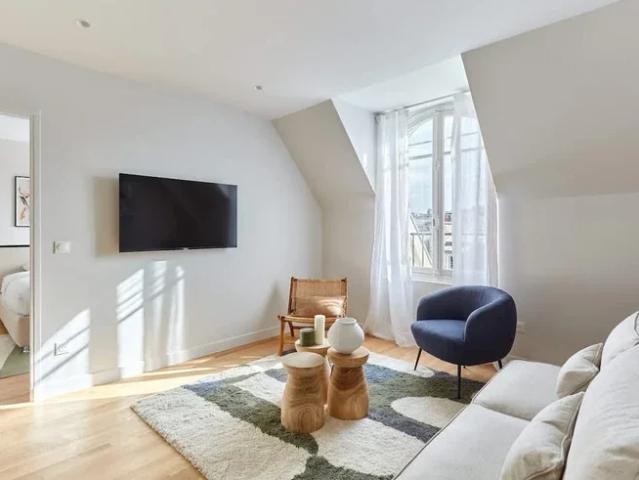Location Appartement Rue de la Pompe, Paris