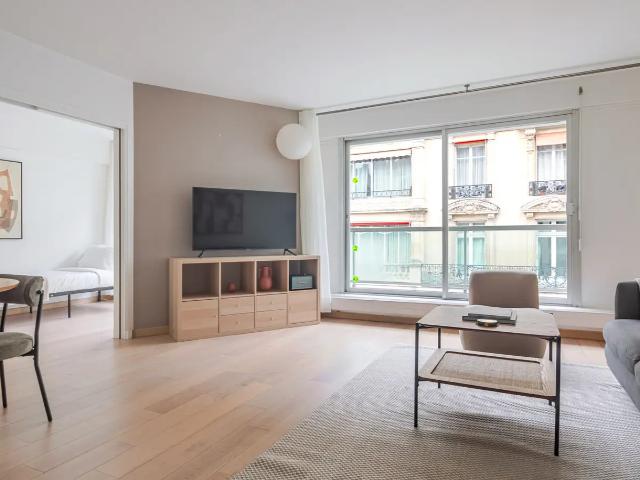 Location Appartement Rue de la Pompe, Paris