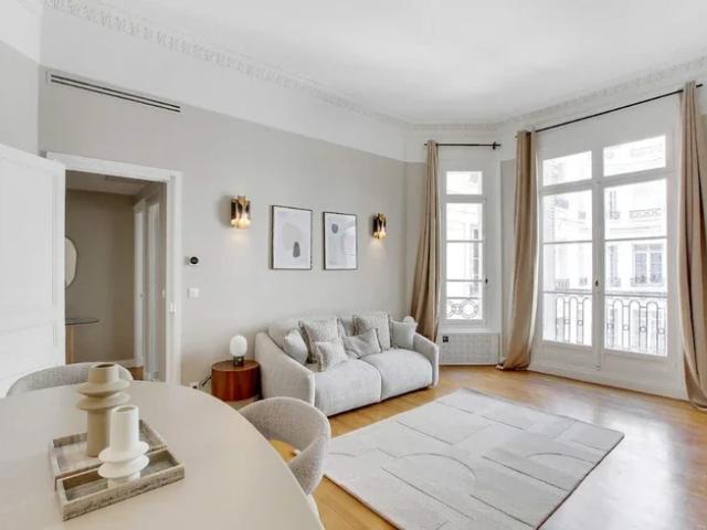 Location Appartement Rue de la Pompe, Paris