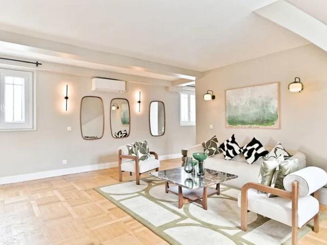 Location Appartement Rue de la Pompe, Paris