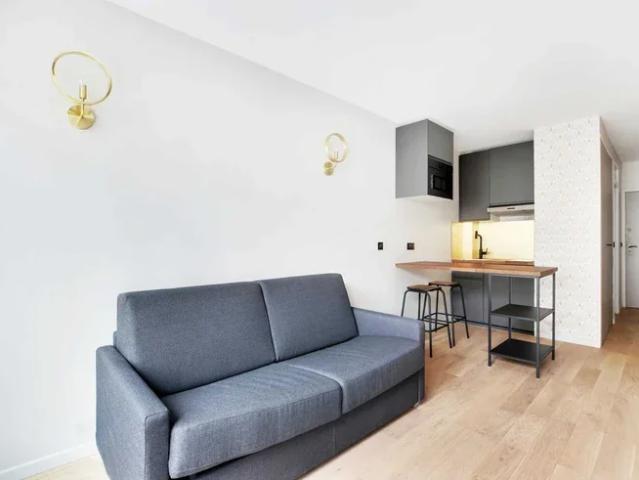 Location Appartement Rue de la Pompe, Paris