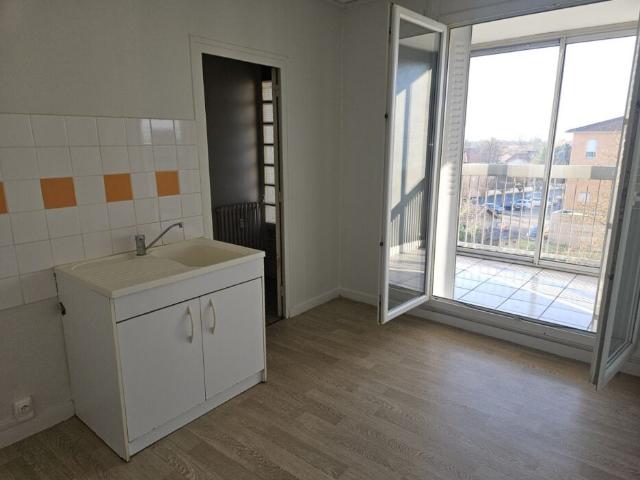 Location Appartement Rue de la Poste, Pont de Veyle