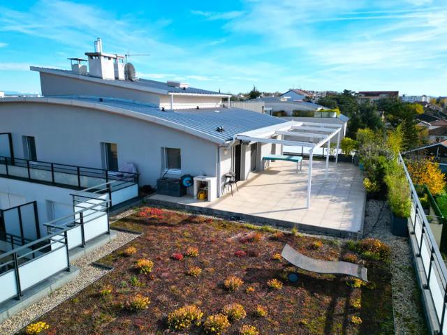 Location Appartement Rue de la Pagère, Bron