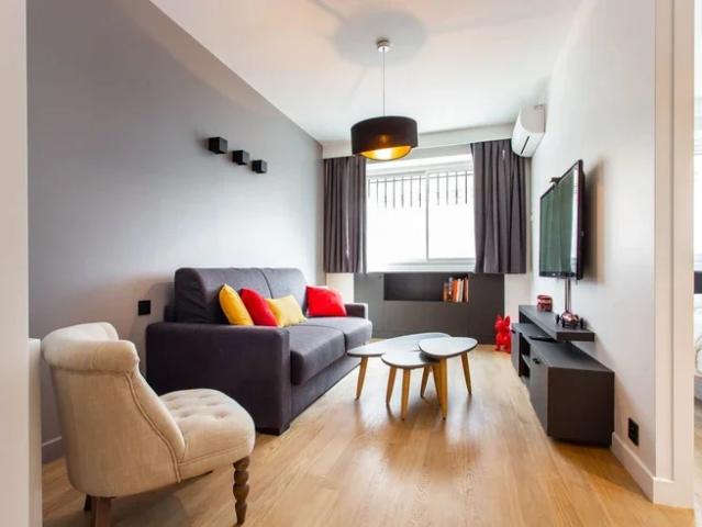 Location Appartement Rue de la Pierre Levée, Paris