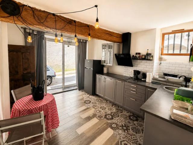 Location Appartement Rue de la Piscine, Aups
