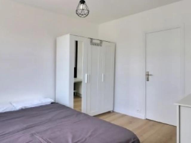 Location Appartement Rue de la Roquette, Paris
