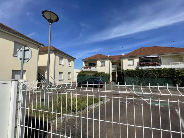 Location Appartement Rue de la Roseraie, Pont Sainte Marie