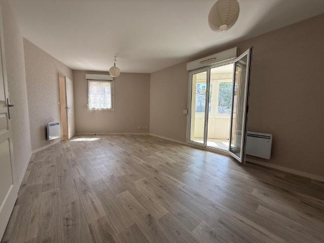Location Appartement Rue de la Reine Blanche, Troyes