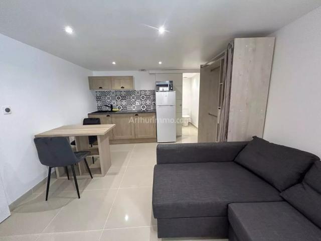 Location Appartement Rue de la République, Aubagne