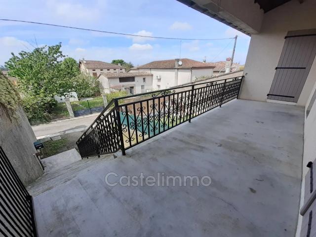 Location Appartement Rue de la République, Lavit