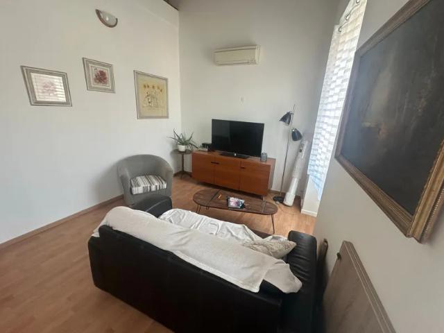 Location Appartement Rue de la République, Nîmes
