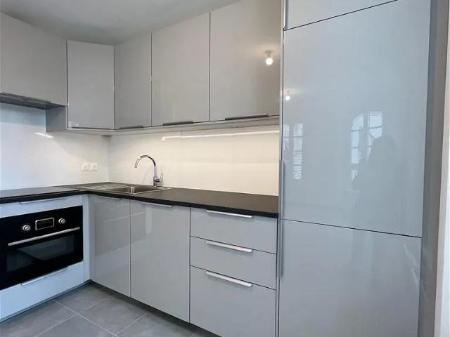Location Appartement Rue de la République, Sens